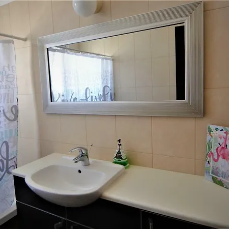 Nataliia 303 * لارنكا