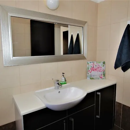 Nataliia 303 شقة لارنكا